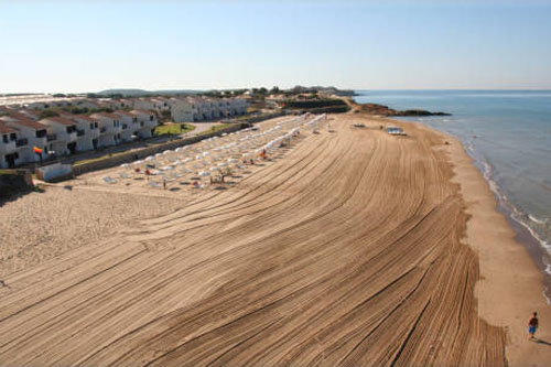 Spiaggia Del Club Med Kamarina La Sicilia In Rete